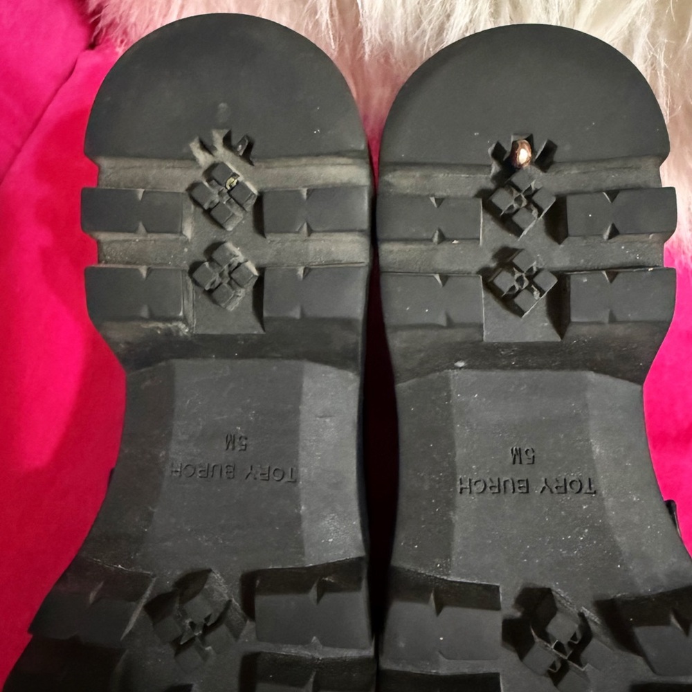 Tory Burch Black chunky Loafers with Gold Logo - Picture 5 of 6